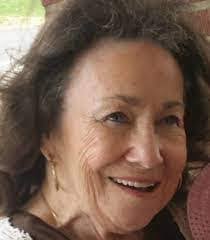 Lori Downes's Instagram, Twitter & Facebook