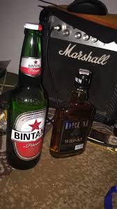  Dari Vodka Ke Whisky Botol Bir Minuman Keras Minuman Alkohol