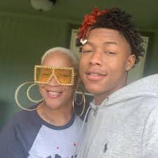 Dead Man Walking Jaydayoungan https://youtu.be/f8imO9WM3R8