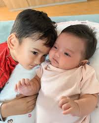 7 Potret Tengku Dewi Bersama Anak-Anaknya yang Uring-Uringan 3 Minggu Tak  Bertemu Ayah