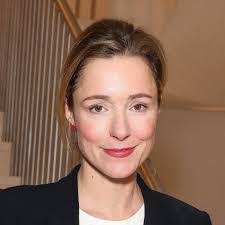 Iris Kraus's Instagram, Twitter & Facebook