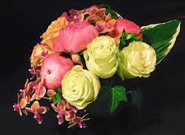 Let our expert floral designers create breathtaking wedding flowers for your special day. Rose Elegance In New York Ny Richard Salome Flowers Inc