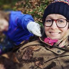 The Snowdrop Tree: How to help a child through bereavement; a story with  outdoor activities for adults and children to share: Rowe, Ema Lou:  9781916271890: Amazon.com: Books