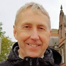 Anne Middleton (@AnneMRob)