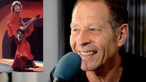 Rob Davis's Instagram, Twitter & Facebook