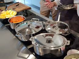 Visite De L Usine De Production Cristel A Fesches Le Chatel Casserole Inox Cuisine Ustensile