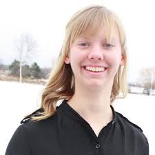 Lauren Schwaar (@aspiring_to_die)