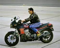 Furthermore, the bike also attained cultural significance and fame when it was featured in the action flick top gun. 1986 Tom Cruise Top Gun Kawasaki Gpz 900 Motorcycle 8x10 Photo Crotch Rocket 692636631200 Ebay