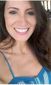 Hey beautiful women! 😍Thanks for the invite! I love surrounding myself  with empowered women💕 Im a Holistic Health Coach, I coach clients one