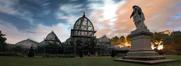 le parc de la tete d or entre le jardin botanique la roseraie le lac et le parc zoologique