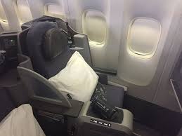Two crossed lines that form an 'x'. Business Class Seat On 777 Picture Of United Airlines Tripadvisor
