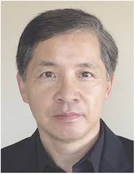 Atomic electron tomography in three and four dimensions