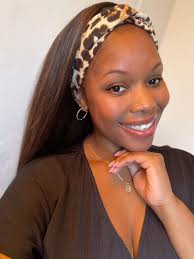 Bianca Holmes's Instagram, Twitter & Facebook