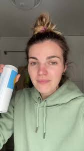 Ashlee Pugh's Instagram, Twitter & Facebook