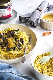 Fettuccini Sauce Aux Champignons De Paris Creme De Courge Et Haricots Rouges La Vie Claire Recette Creme De Courge Courge Champignon De Paris