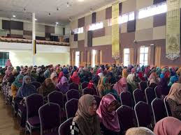 Direktori staf ptar seri iskandar staf perpustakaan display # siti basriyah shaik baharudin timbalan ketua pustakawan. Mpp Uitm Cawangan Perak On Twitter Live Update Majlis Amanat Tahun Baru Naib Canselor Uitm 2017 Di Dewan Seri Iskandar Perak