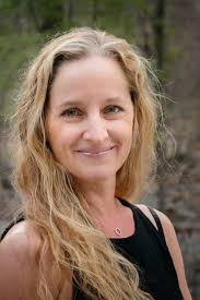 Kimberly Mitchell's Instagram, Twitter & Facebook