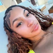 Eve Suarez (@eveee.suarez_10) is LIVE