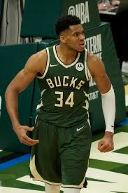 Giannis antetokounmpo is currently in a relationship with mariah riddlesprigger. Giannis Leads Bucks Runaway Win After Furor Over Ft Routine