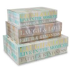 Gdy szukasz najlepszych produktów typu large decorative storage bins lids, przeczytaj prawdziwe recenzje pozostawione przez kupujących na stronie. Tri Coastal Design Decorative Nesting Storage Boxes With Lids Stackable Box Set With Laugh And Love Design Storage Boxes With Lids Storage Boxes Coastal Design