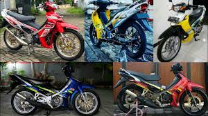 Kali ini kami menemukan sebuah suzuki satria 120 r alias satria hiu yang tampil kece berkat restomod alias restorasi dengan modifikasi. Suzuki Satria 120 R Lscm Satria 2tak Hiu Modif Simpel Tapi Keren Youtube