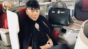 Menurut roy kiyoshi, hasil operasi plastik terkadang tidak sesuai dengan keinginan. Roy Kiyoshi Blak Blakan Pernah Sakit Hati Dibully Beauty Blender Langsung Lakukan Rombak Wajah Halaman 3 Tribun Solo