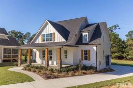 5808 Cleome Ct Holly Springs Nc 3 Baths Holly Springs Farmhouse Plans Holly Springs Nc
