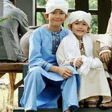 Alwi assegaf pemeran kian santang rajin ibadah, mengaji, dan salawat. Biodata Alwi Assegaf Sebagai Ofc Raden Kian Santang 03 Facebook