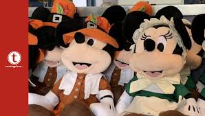 Explore the 38+ collection of mickey mouse thanksgiving clipart images at getdrawings. Thanksgiving Mickey And Minnie Plush Now In The Parks Look At The Detail Touringplans Com Blog