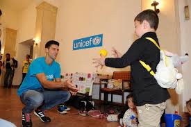 Serbii, czarnogórze, bośni i hercegowinie, chorwacji, słowenii, kosowie i macedonii pólnocnej. Novak Djokovic Ambasador Dobrej Woli Unicef Odwiedza Dzieci Uchodzcow I Migrantow W Serbii