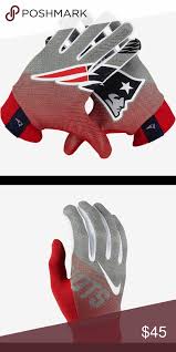 Nike New England Patriots Stadium Thermal Glove Nike Accessories Patriots Stadium Gloves