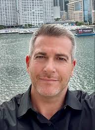 Alexander Berk's Instagram, Twitter & Facebook