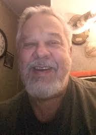 Laura Meche's Instagram, Twitter & Facebook