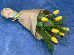 Flori De Primavara Buchete Flori 1 Si 8 Martie Aranjamente Florale De Primavara Flori De Martisor Cu Livrare In Constanta