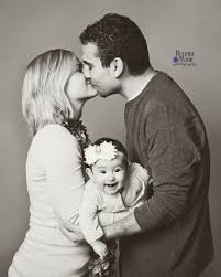 Black And White Family Photos Old Ohio Photography Photography Poses Family Studio Family Portraits Family Posing