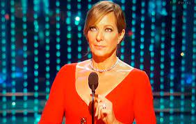 Óscar de melhor atriz secundária ou coadjuvante (no original em em inglês academy award for best supporting actress) é um dos prêmios dados a atrizes pela academia de artes e ciências cinematográficas desde 1937. Oscar De Melhor Atriz Coadjuvante Vai Para Alison Janney Ofuxico