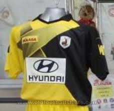 Catch the latest chiangrai united and tampines rovers news and find up to date football standings, results, top scorers and previous winners. Tampines Rovers Fc Home Football Shirt 2013