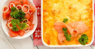 Recette De Gratin De Pommes De Terre Au Saumon Fume Et Fromage Blanc Gratin Pomme De Terre Gratin De Pommes Recettes De Cuisine