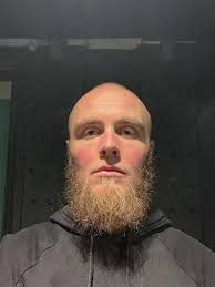 Quelle pilosité faciale avez-vous ? : r/bald