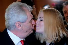 Ledna 1994 praha) je dcera bývalého premiéra a současného prezidenta české republiky miloše zemana z jeho druhého manželství s ivanou zemanovou. Katerina Zemanova Mela By Vladnout Svetu Prochlapy Cz