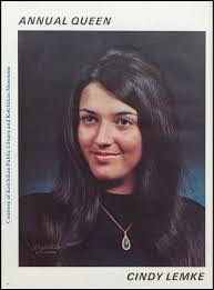 Sharon Spinney's Instagram, Twitter & Facebook