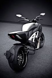 Visually Illusive Ducati Diavel Ducati Motorcycles Motorbikes