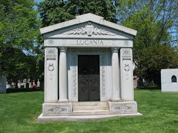 Mausoleum Of Charles Lucky Luciano St John S Cemetery Middle Village New York Gangster Mausoleum Famous Graves