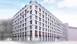 They have over 700 hotels with many across scotland, in every city, large town and close to all the main airports. Presse Premier Inn Hotels