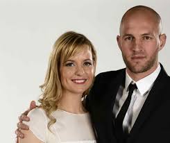 Her elder sister kim clijsters (b. Elke Clijsters En Jelle Van Damme Zijn Weer Samen De Standaard Mobile