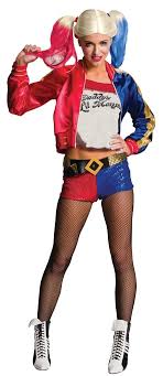 Quinn zählt auch zu batmans bösewichten und sie hatte ihr ersten auftritt in der zeichentrickserie am 11. Harley Quinn Grosse M Superhelden Kostum Real De