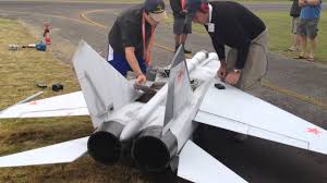 2.4 ghz 2ch glider rc jet rc remote control airplane plane aircraft nw fast fun. Worlds Largest Mig 25 Rc Scale Twin Turbine Jet Powered Model Airplane Starting Up Youtube