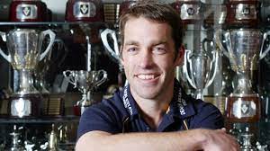Alastair clarkson is an australian rules football coach and former player. Cnmwugtvmfht3m