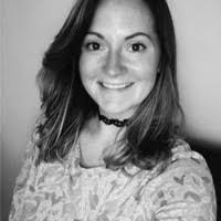 Alexis Earley's Instagram, Twitter & Facebook