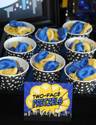 I've also go the free printable food labels at the bottom of this post if you would like them for your party. Snacks Ideas For Superhero Theme Party